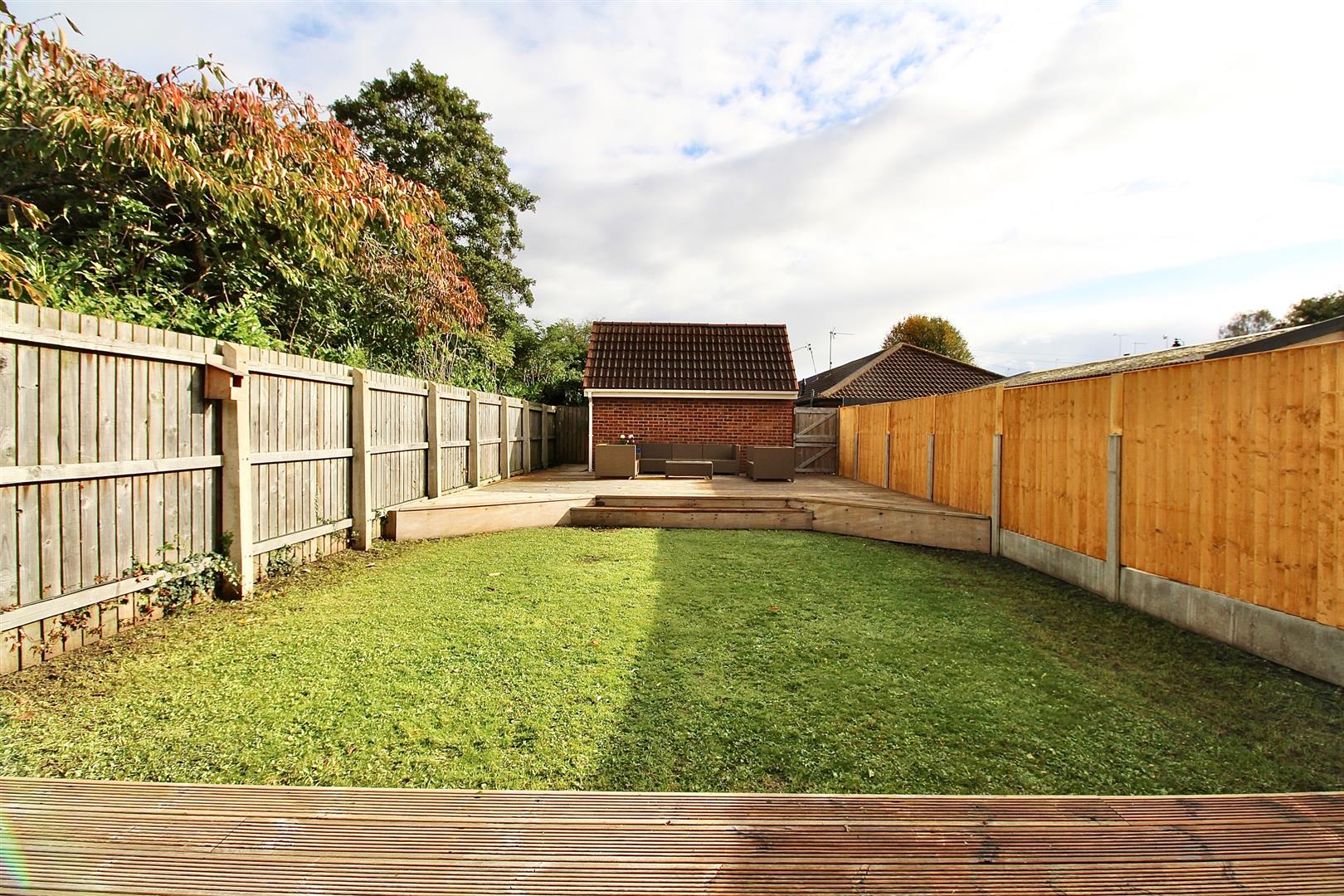 Kenilworth Avenue, Hull Symonds & Greenham